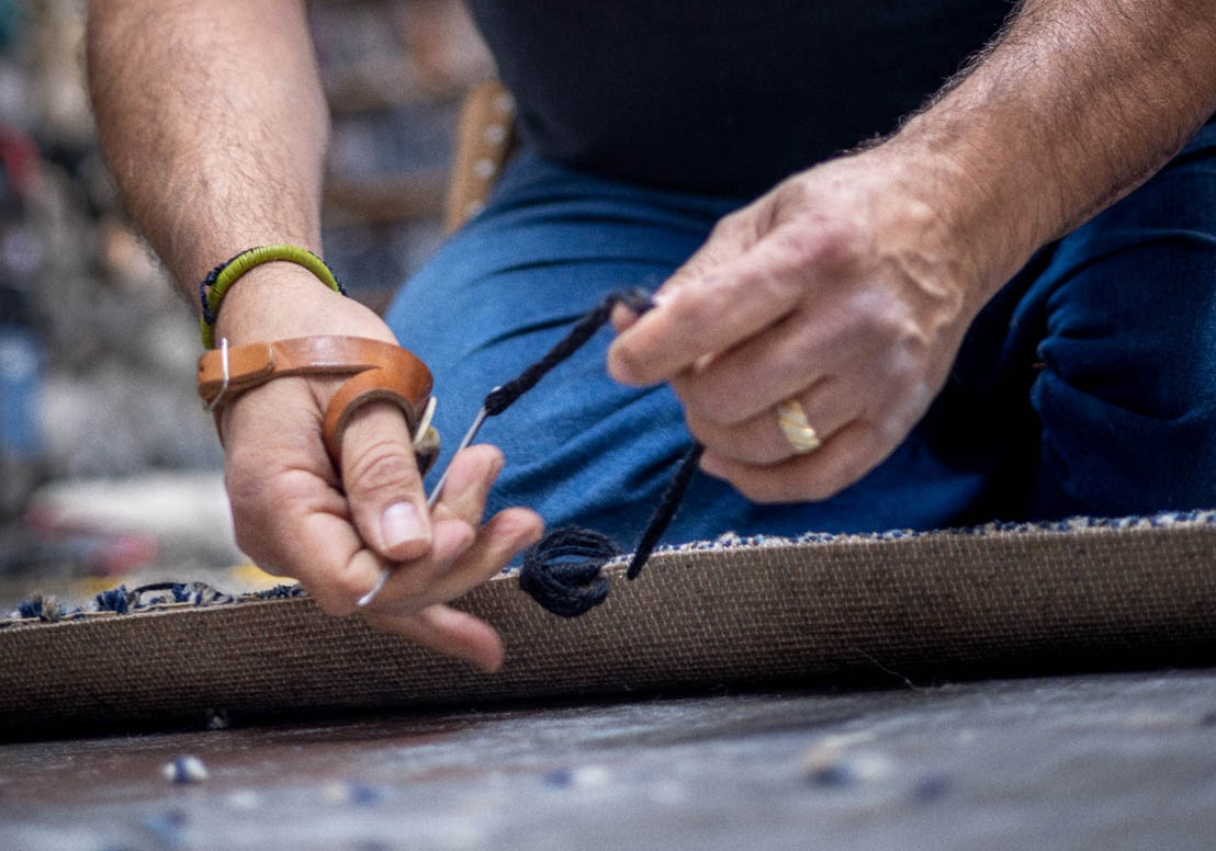 Rug Making Hand Stitch - Abbey Carpet